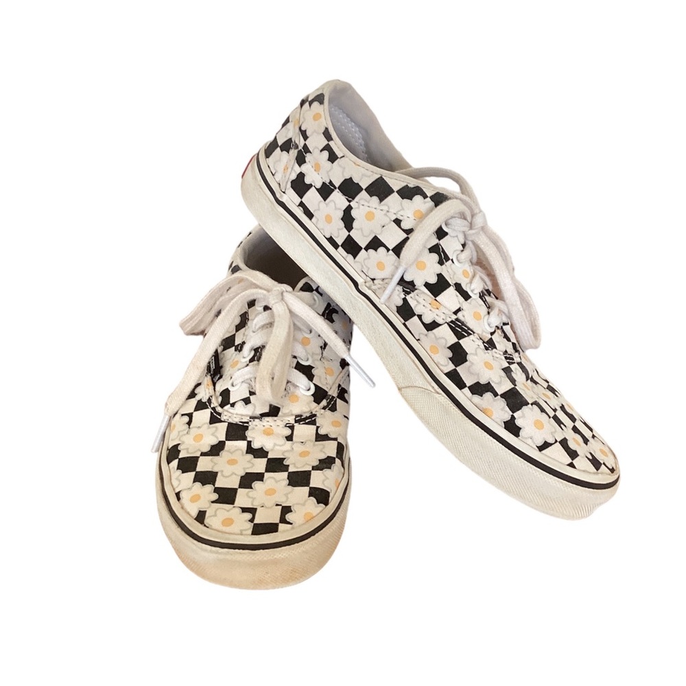 Vans Doheny Skate Shoes | girls 4 | black white checkered daisy | low sneaker